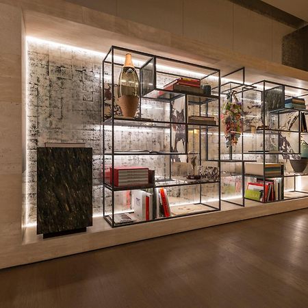 Fendi Private Suites - Small Luxury Hotels Of The World Roma Exterior foto